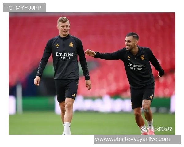 克罗斯：从天才少年到世界足球巨星的辉煌历程与成就解析